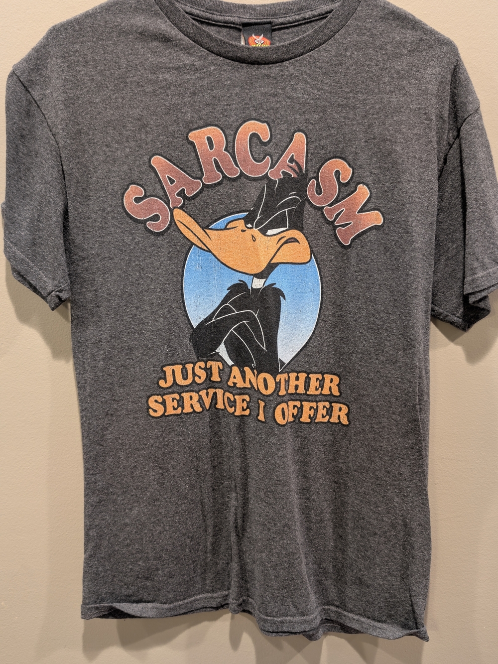 Warner Bros. Men's M Charcoal Daffy Duck Sarcasm Tee